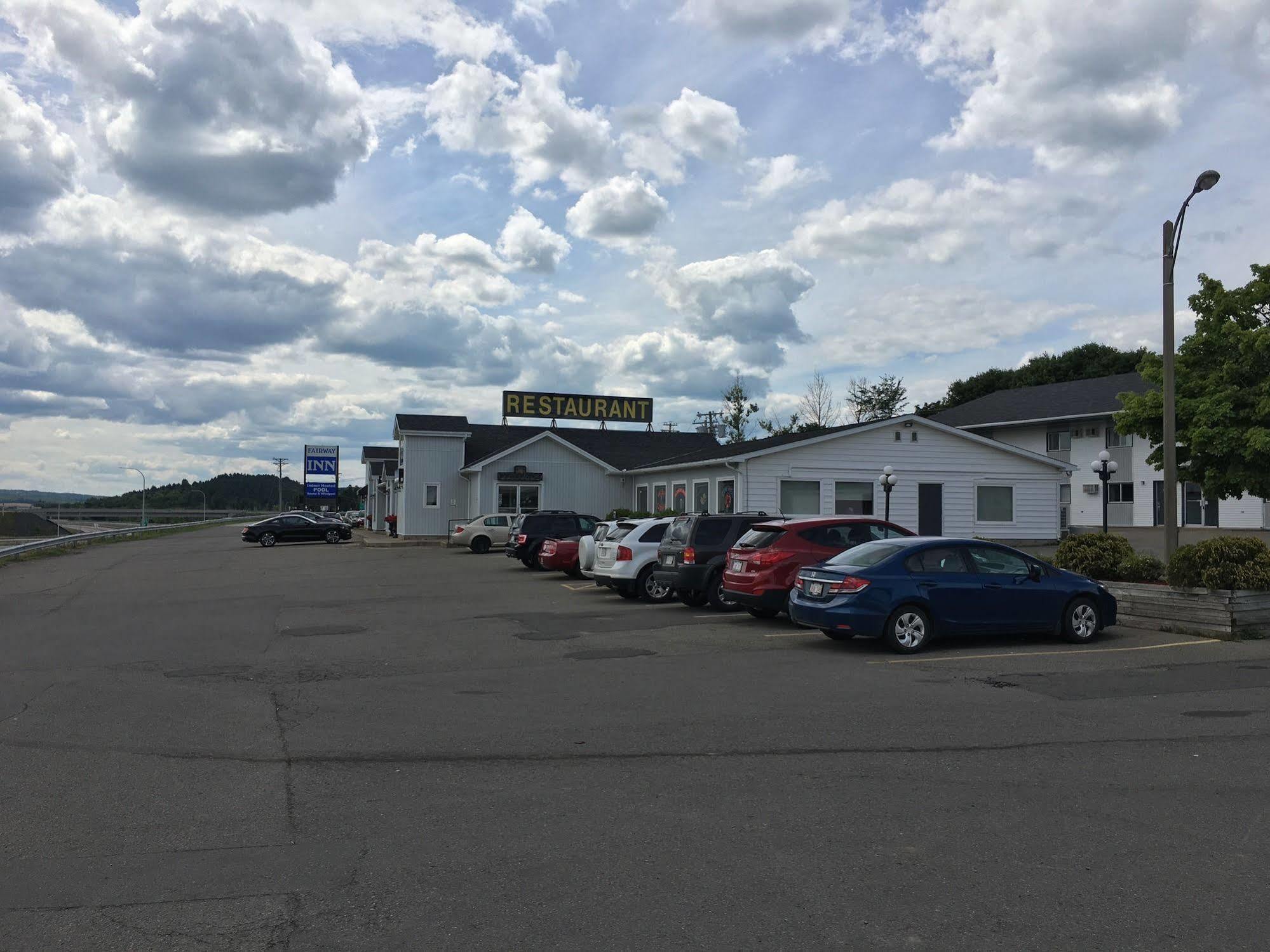 Fairway Inn サセックス エクステリア 写真