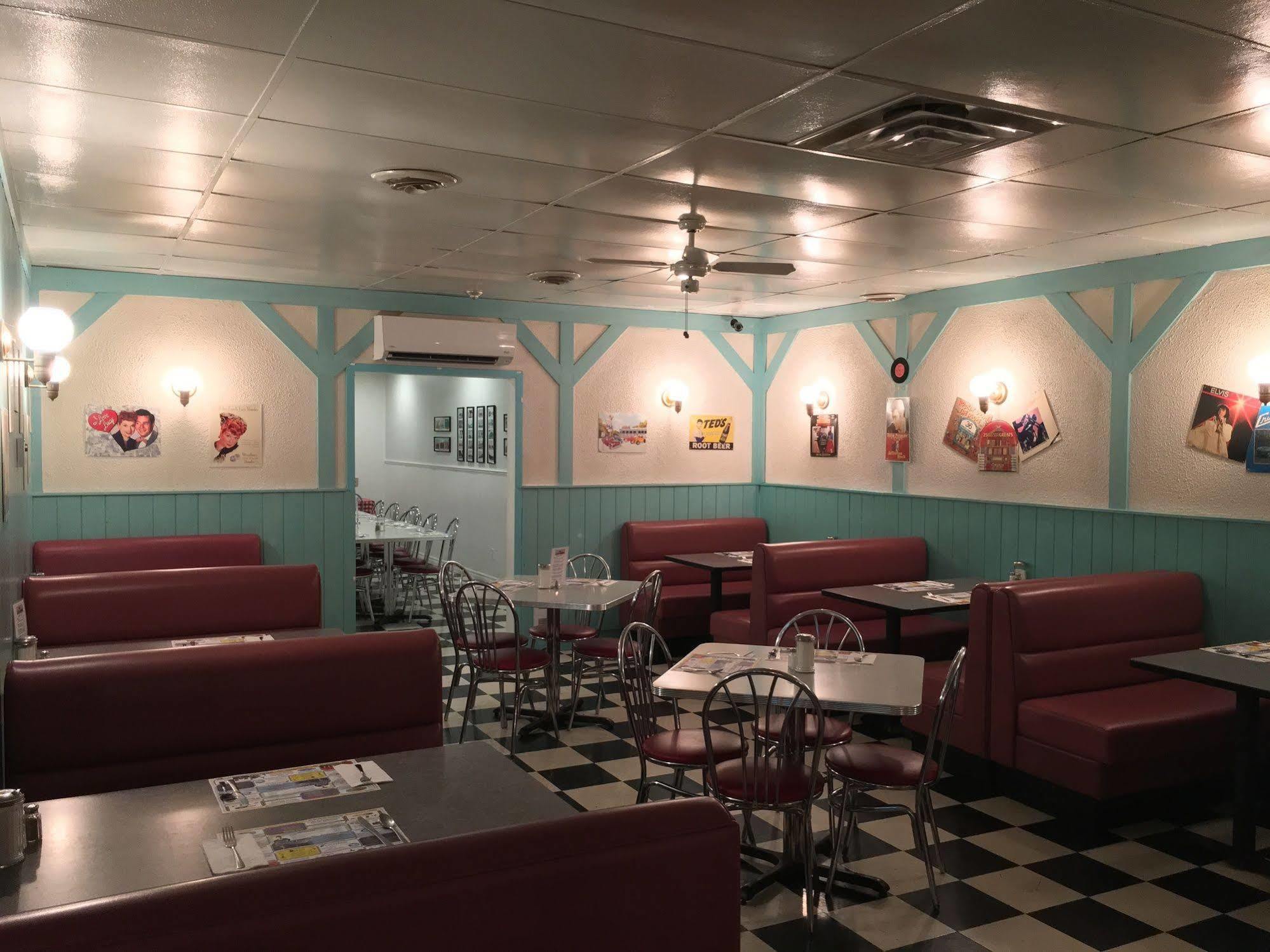 Fairway Inn サセックス エクステリア 写真